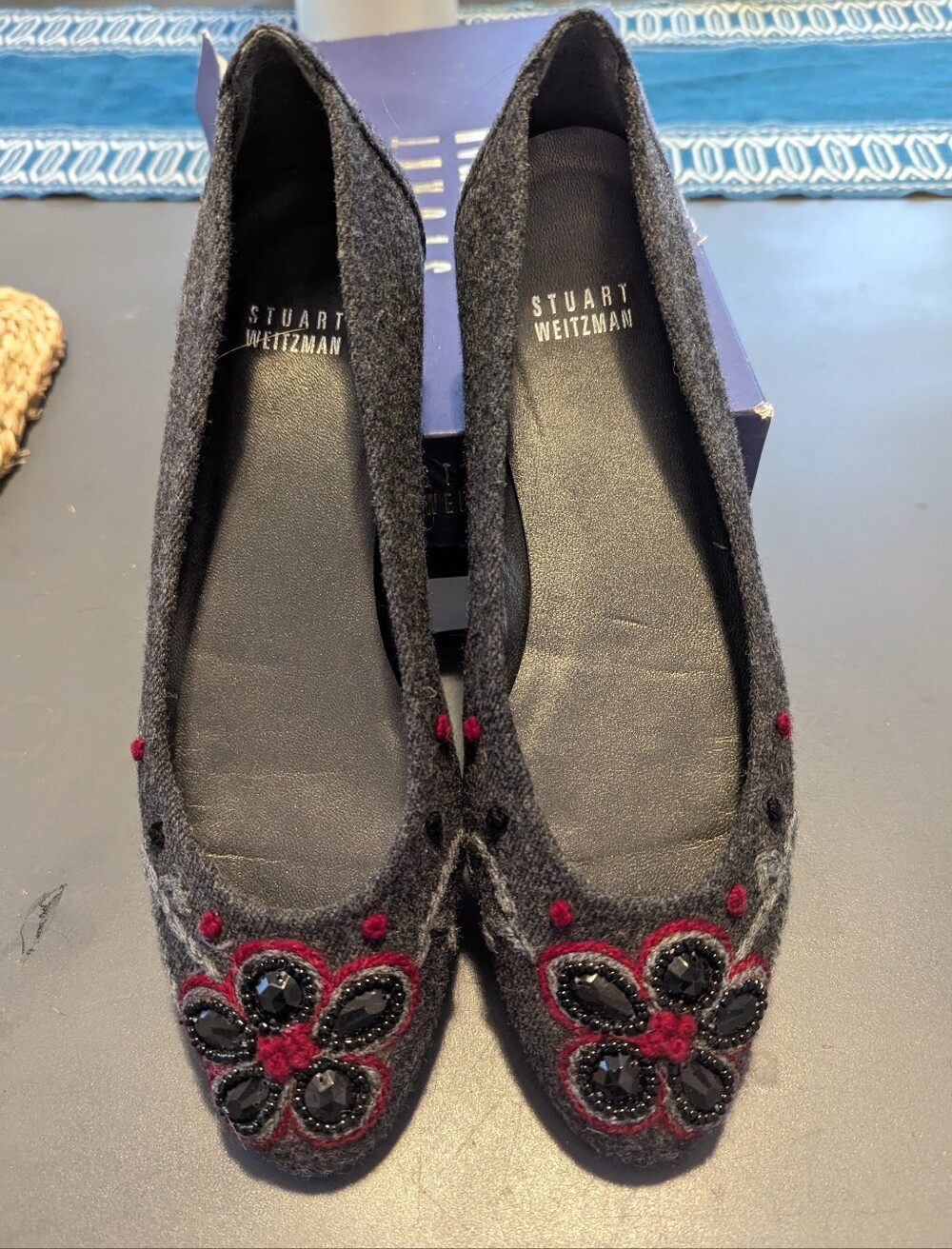 Stuart Weitzman Gray Flannel with gems French Toes ballet Flats Sz Wmns 8